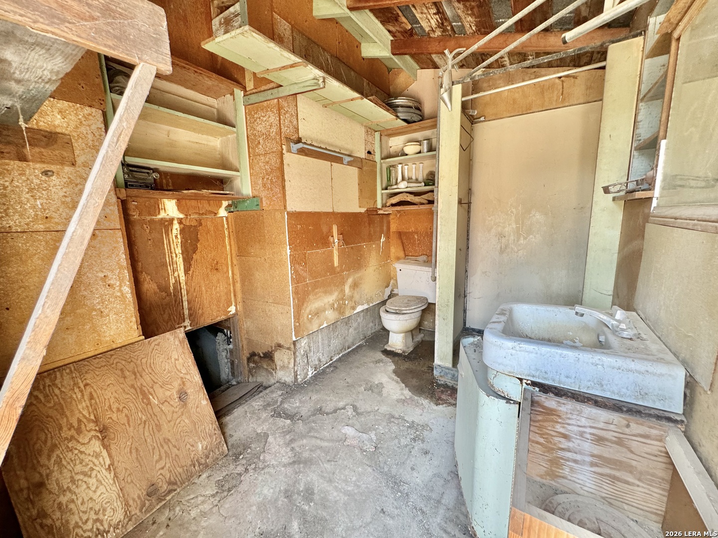 205 Rodriguez Del Rio, TX 78840 - Photo 15 of 20