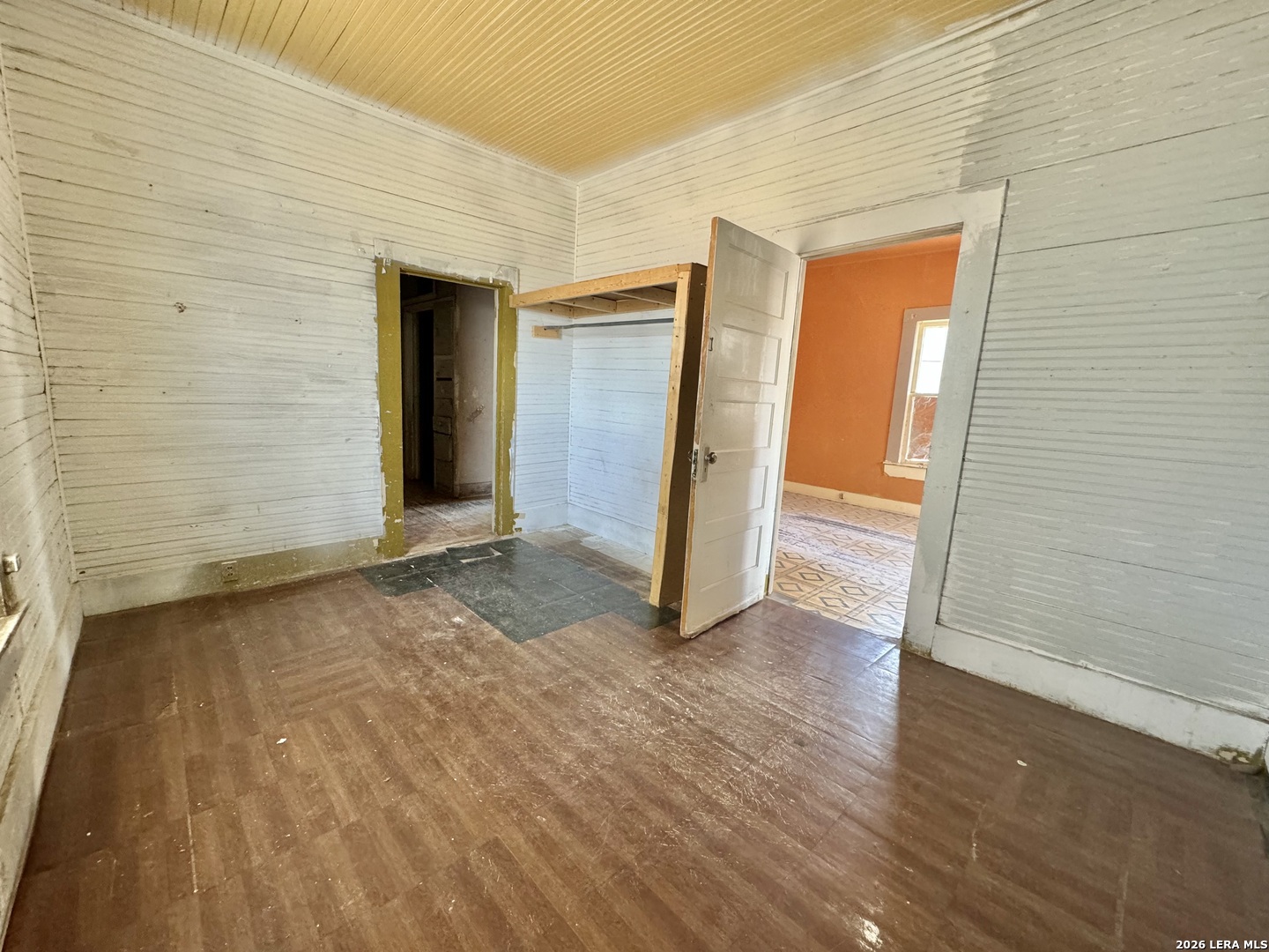 205 Rodriguez Del Rio, TX 78840 - Photo 3 of 20