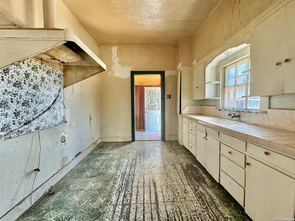 $90,000 | 205 Rodriguez, Del Rio, TX 78840