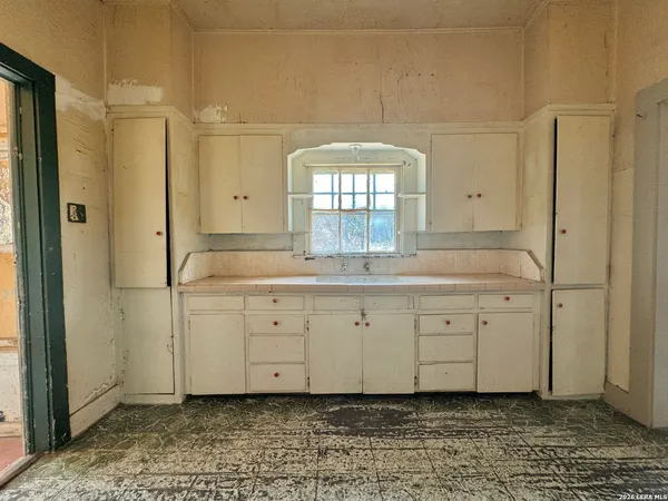 $90,000 | 205 Rodriguez, Del Rio, TX 78840