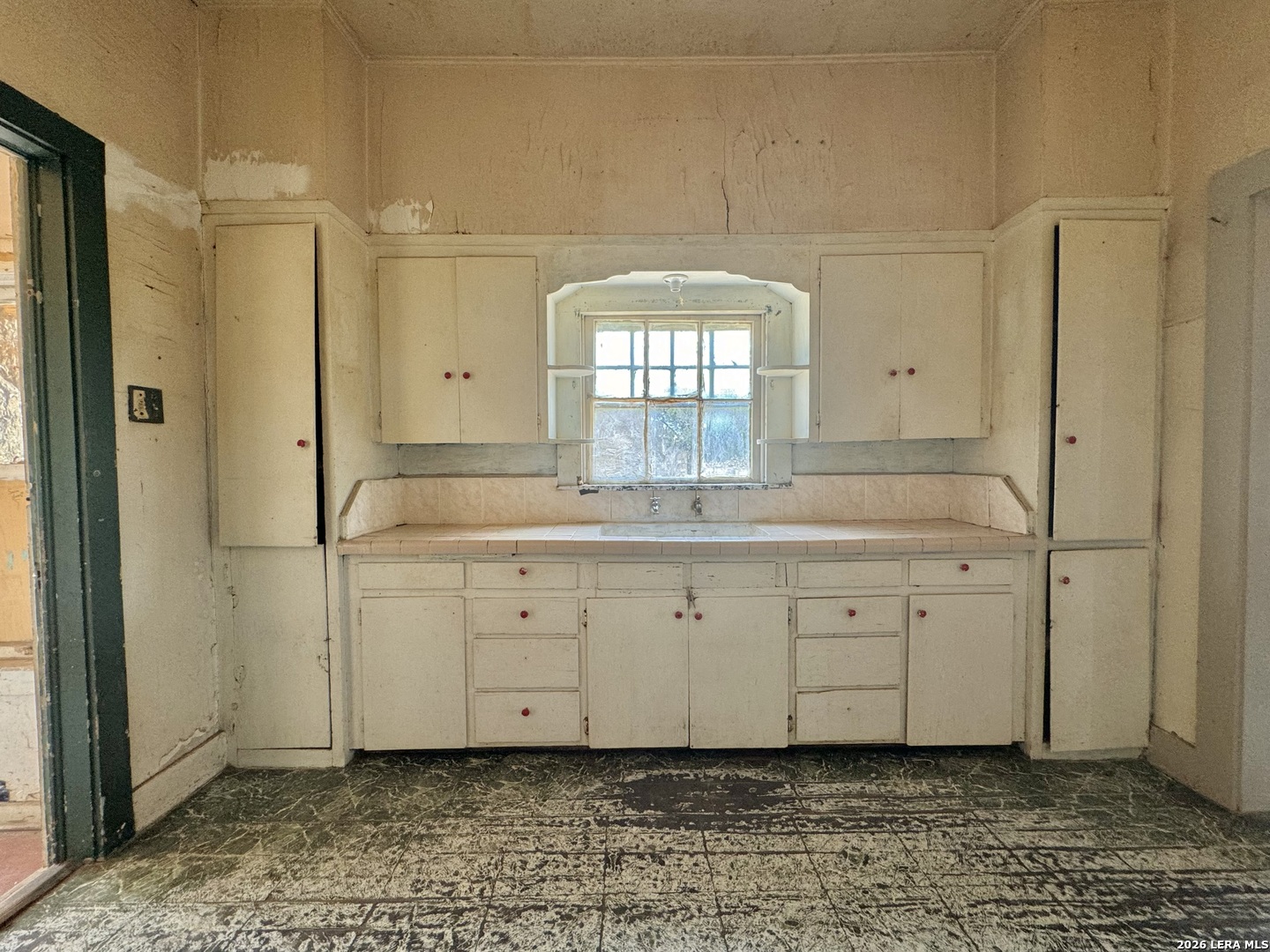 205 Rodriguez Del Rio, TX 78840 - Photo 7 of 20