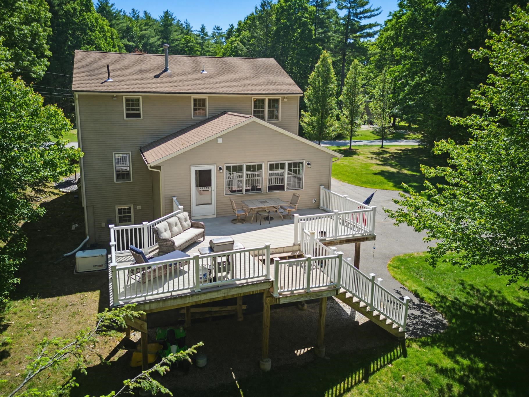 55 Kristin Drive Derry, NH 03038 - Photo 40 of 44