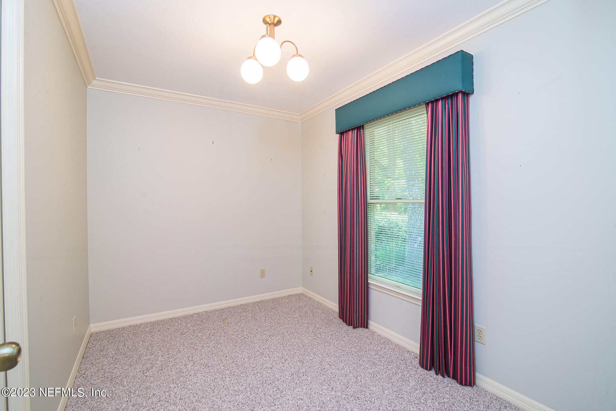 4233 Wicks Branch Road St. Augustine, FL 32086 - Photo 28 of 45 an empty room with windows