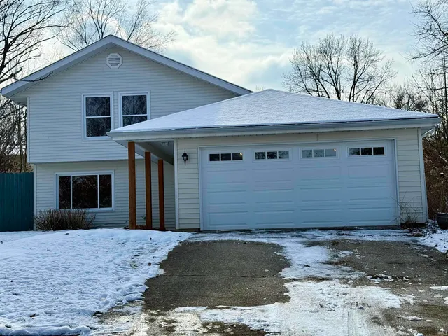 $330,000 | 802 East Allendale Drive, Bloomington, IN 47401