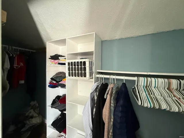 $330,000 | 802 East Allendale Drive, Bloomington, IN 47401