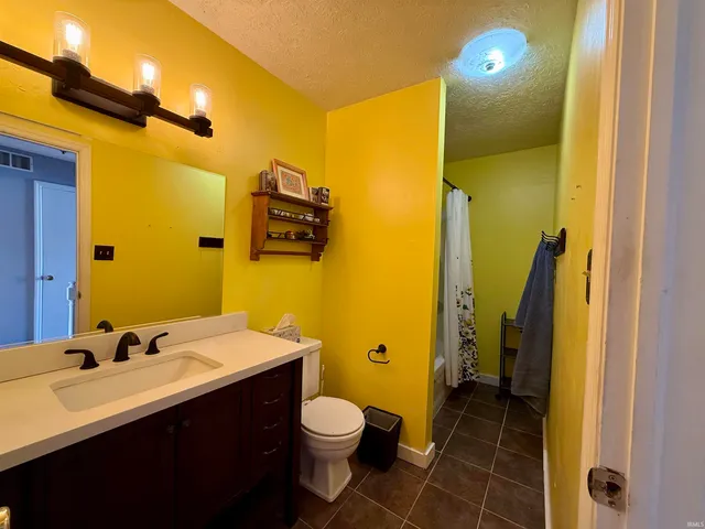 $330,000 | 802 East Allendale Drive, Bloomington, IN 47401