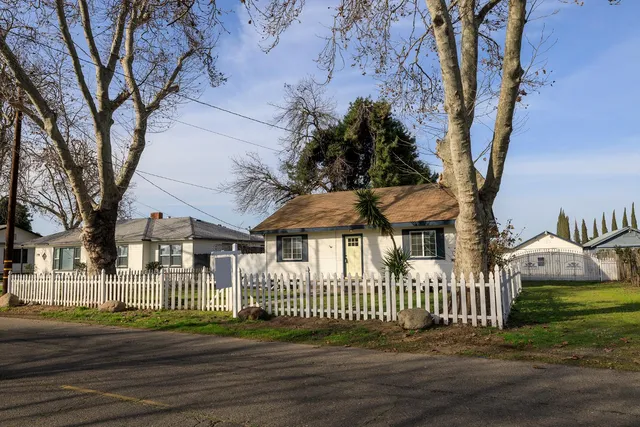 $355,000 | 153 Almond Avenue, Turlock, CA 95380