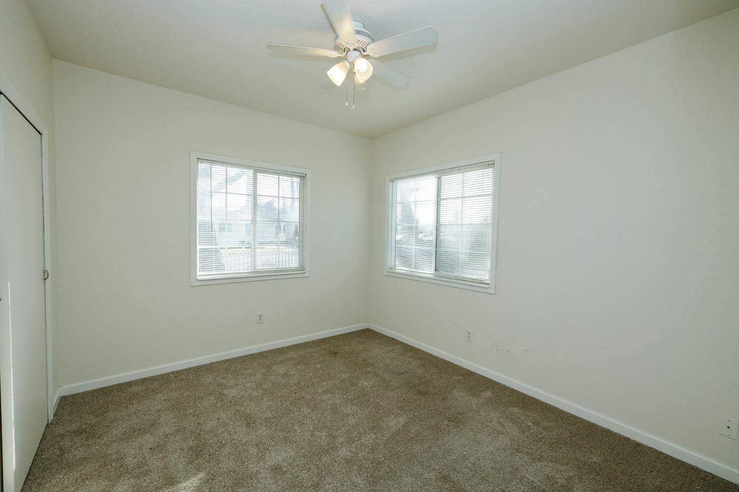 153 Almond Avenue Turlock, CA 95380 - Photo 17 of 34