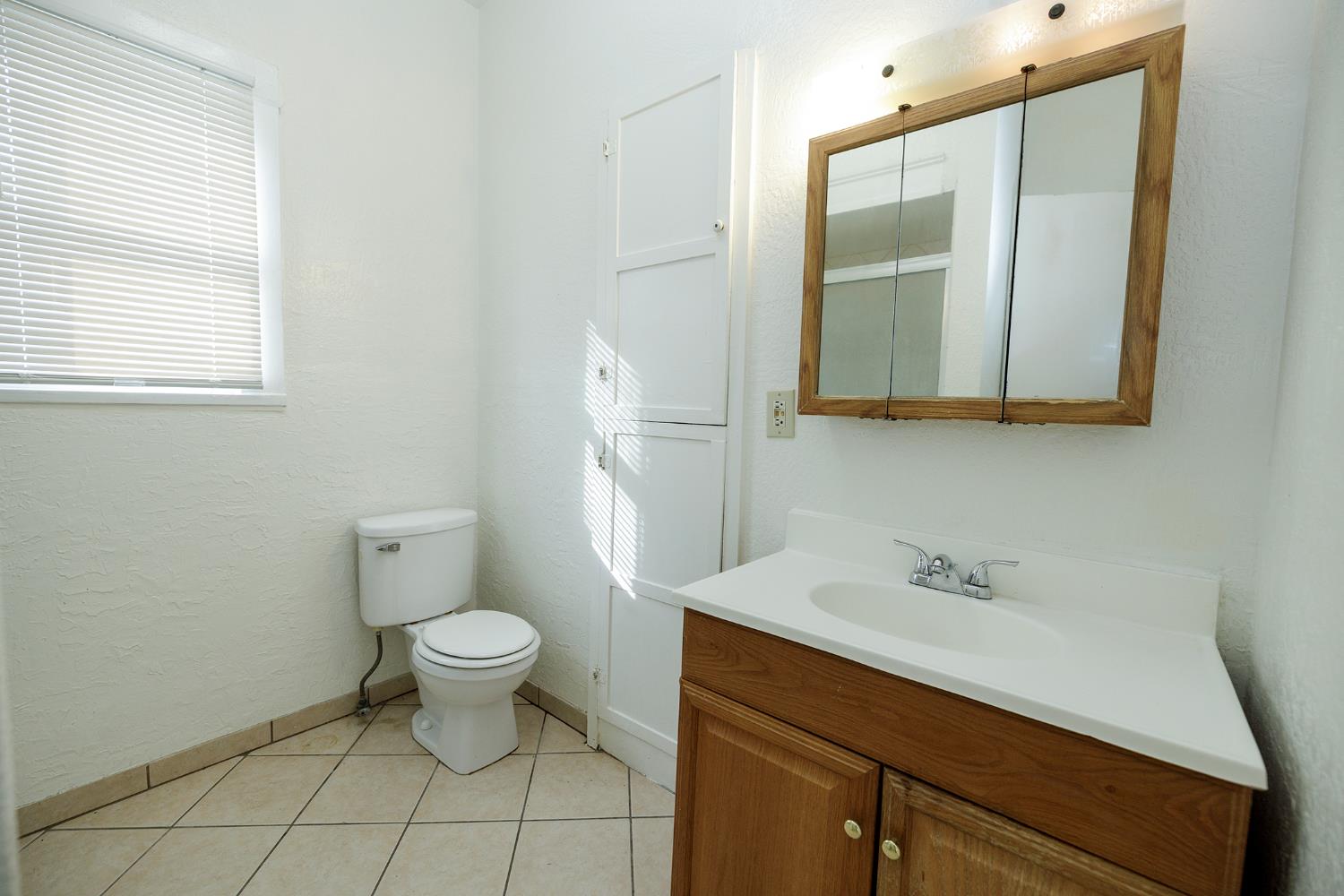 153 Almond Avenue Turlock, CA 95380 - Photo 19 of 34