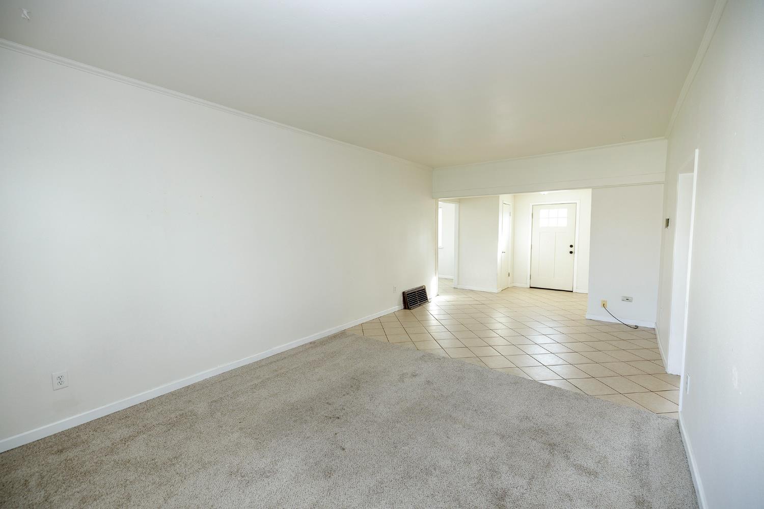 153 Almond Avenue Turlock, CA 95380 - Photo 8 of 34