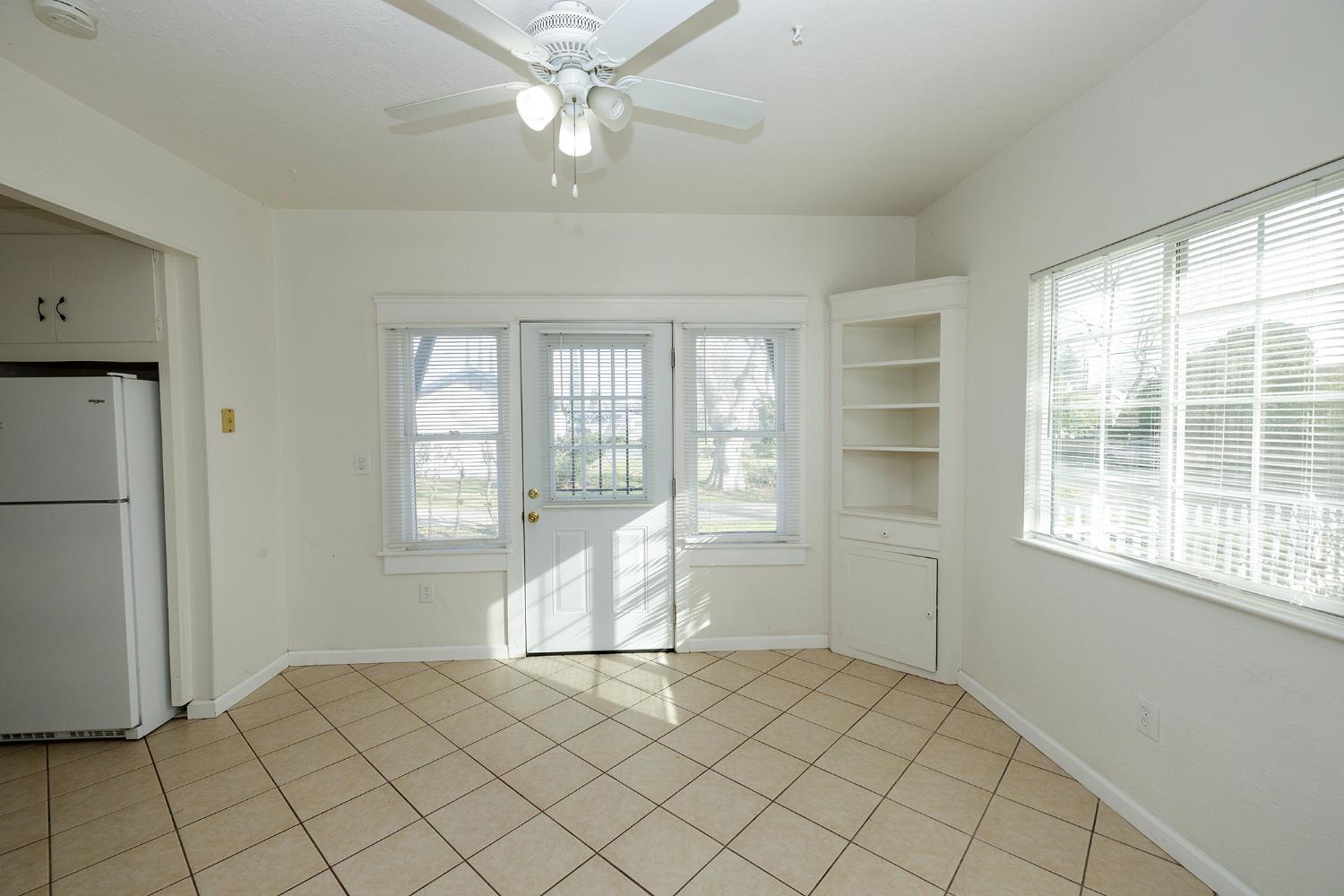 153 Almond Avenue Turlock, CA 95380 - Photo 10 of 34