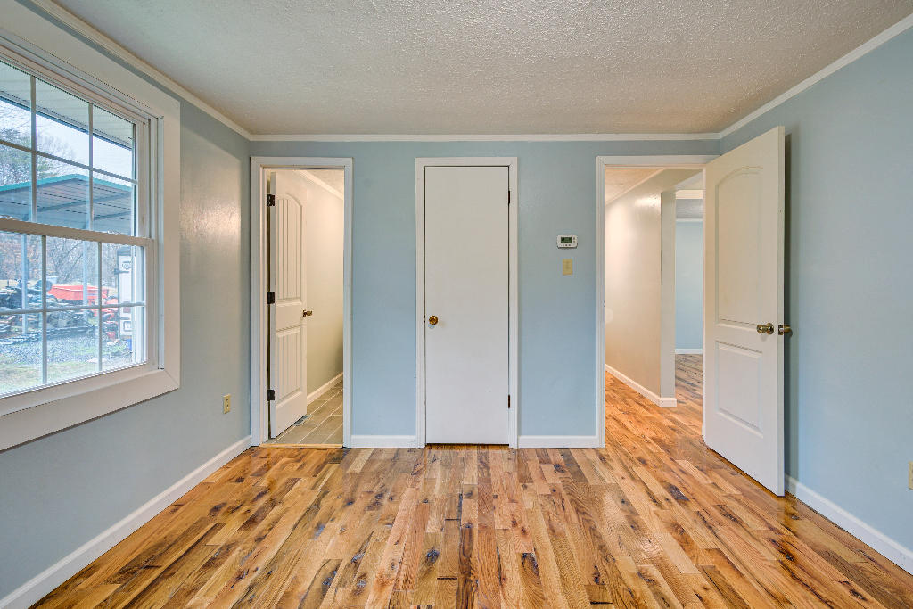 111 Norris Road Telford, TN 37690 - Photo 10 of 17 09