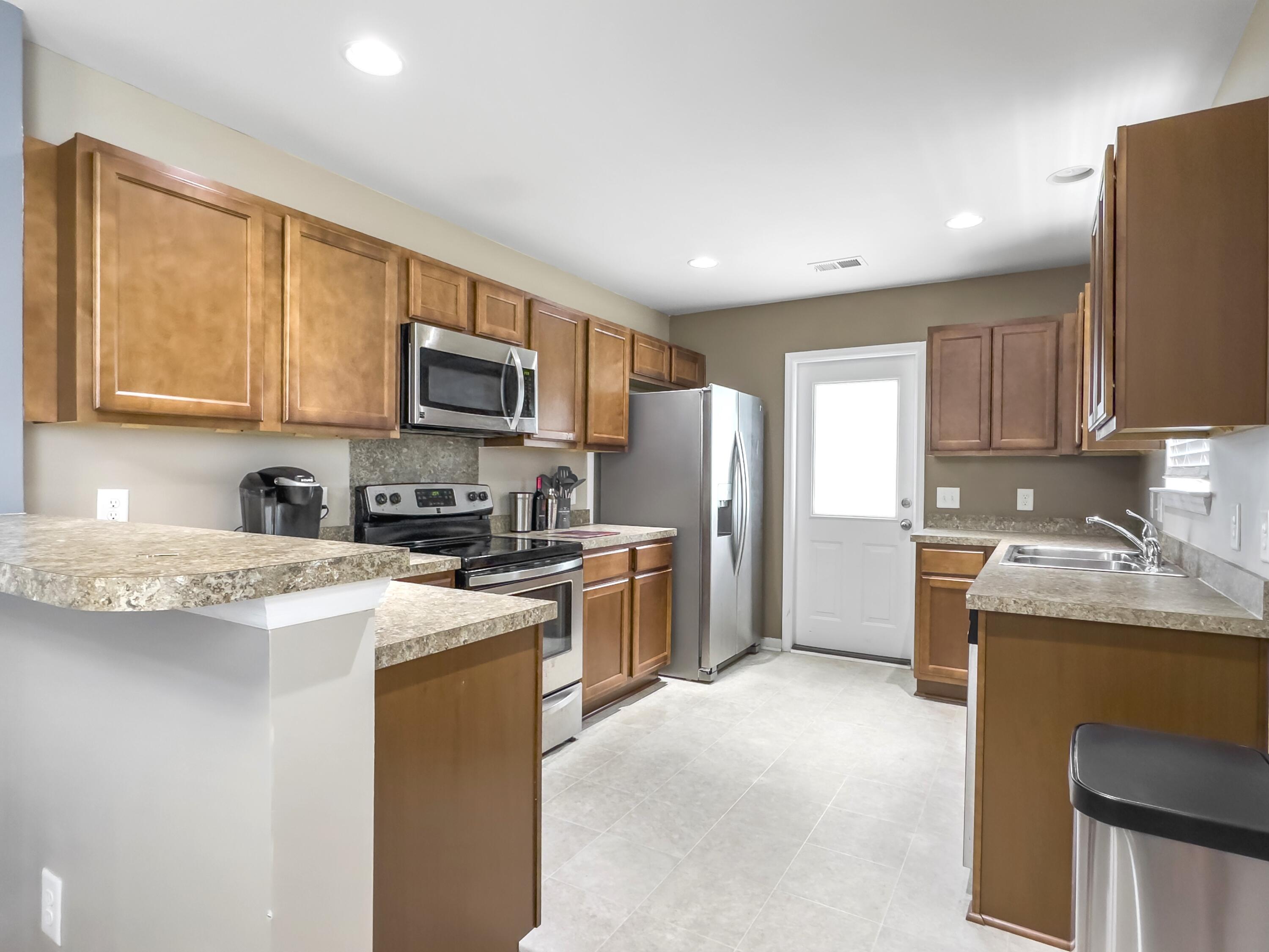 158 Brittondale Road Summerville, SC 29485 - Photo 20 of 38 RECESSED LITING