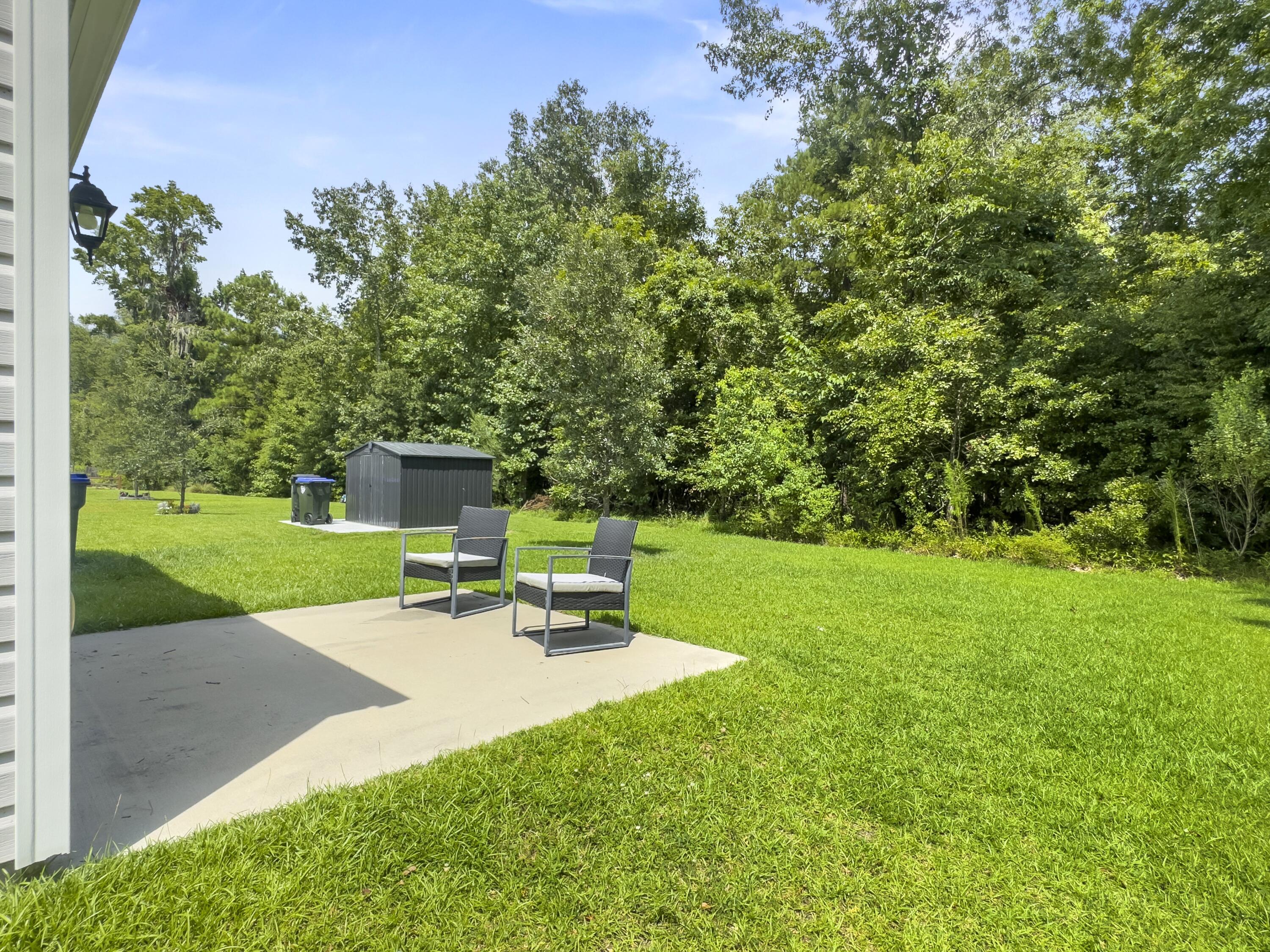 158 Brittondale Road Summerville, SC 29485 - Photo 8 of 38 PATIO