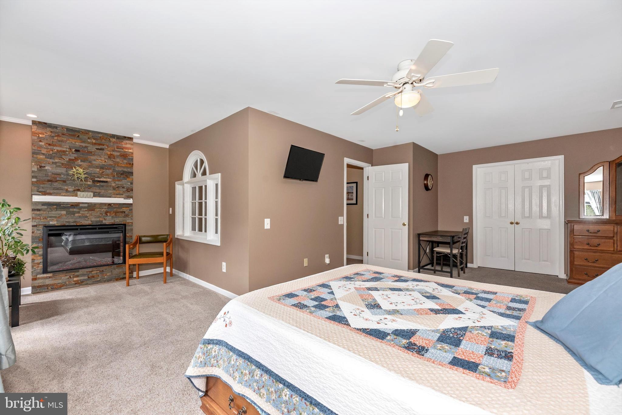 6416 Spring Forest Road Frederick, MD 21701 - Photo 16 of 49 Primary bedroom with sitting area.