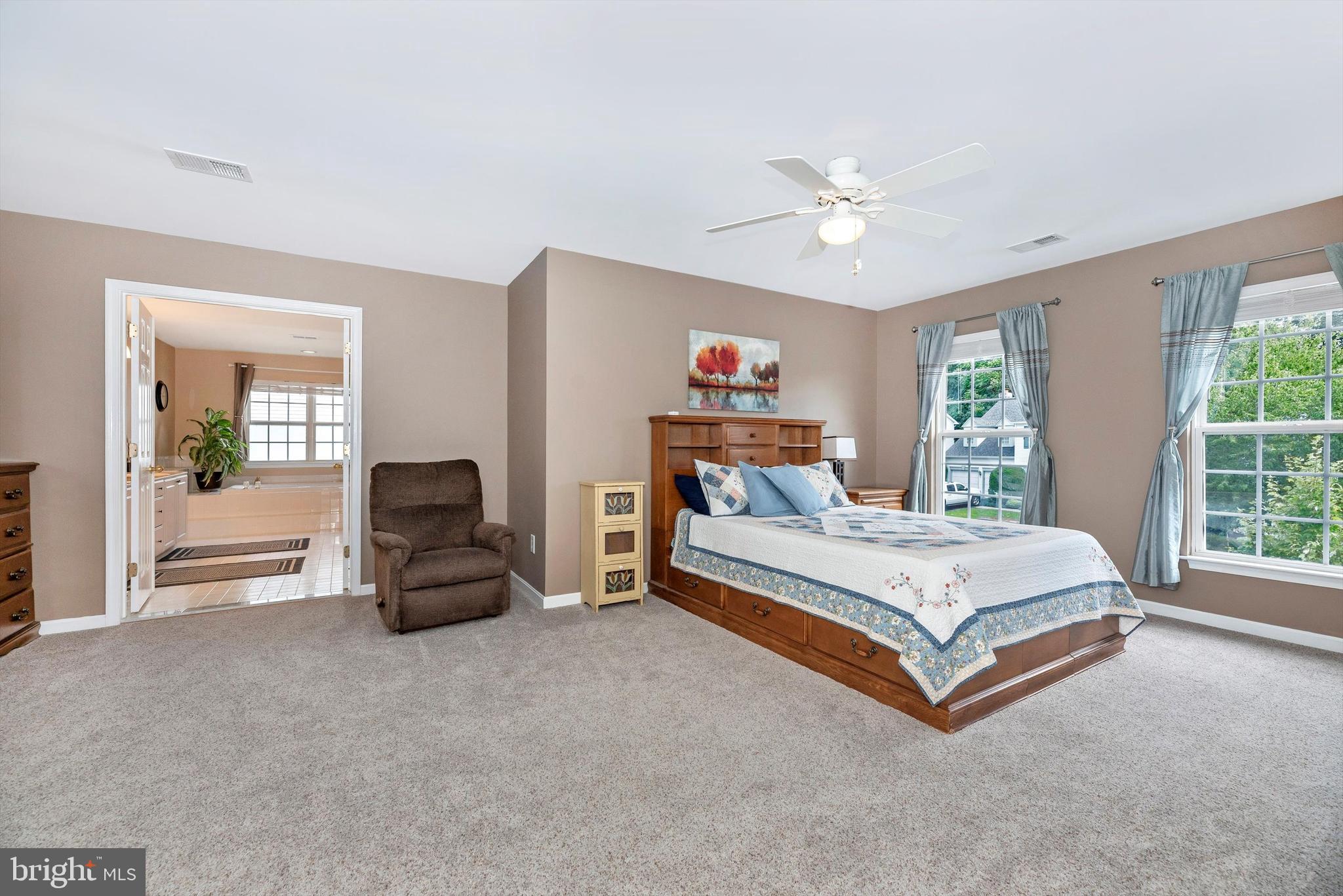 6416 Spring Forest Road Frederick, MD 21701 - Photo 17 of 49 Primary bedroom - private bath and walk in closet.