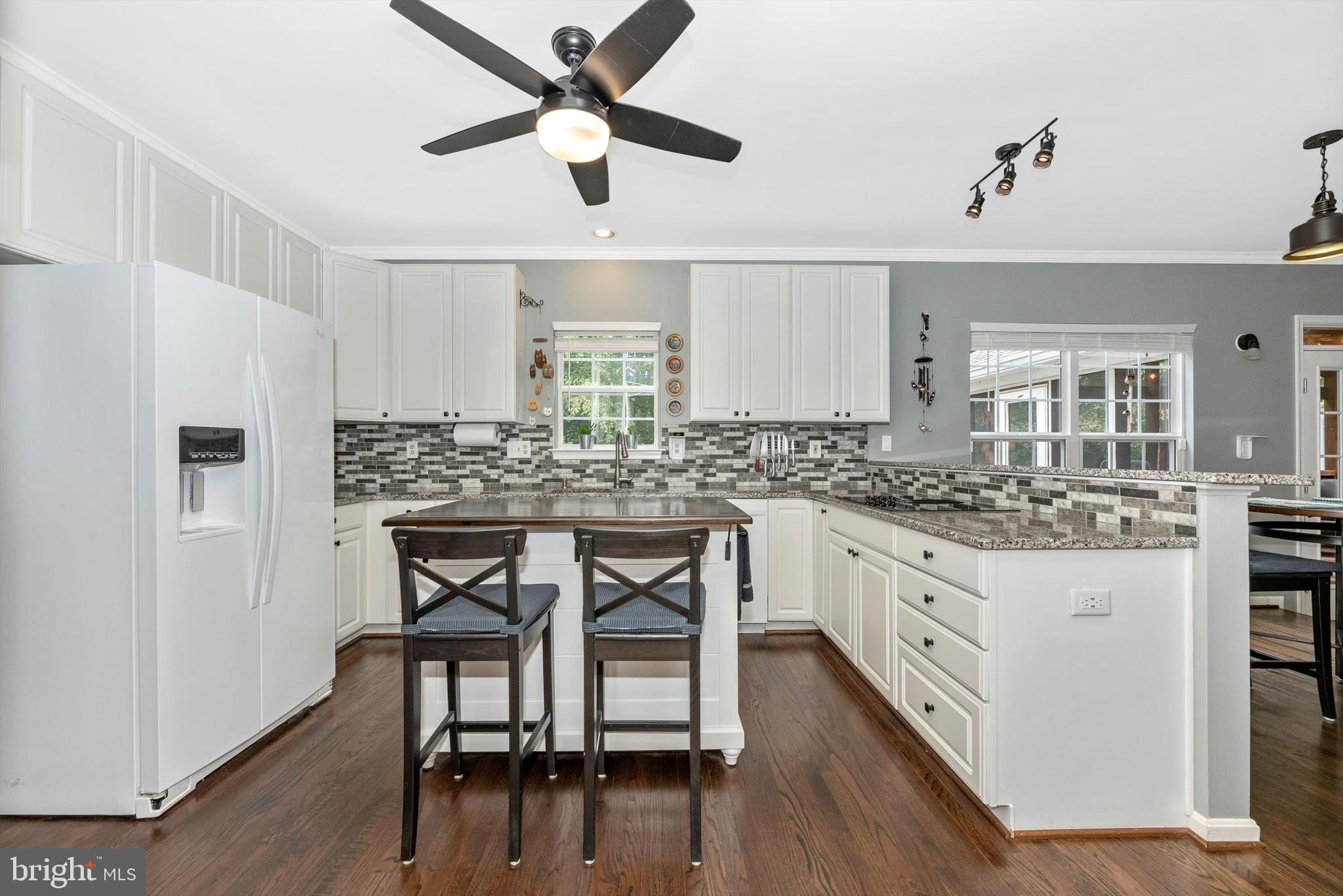 6416 Spring Forest Road Frederick, MD 21701 - Photo 8 of 49 Beautifully renovated kitchen with center island.