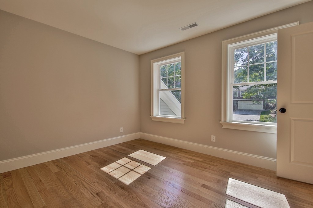 15 Emerald Street Lexington, MA 02421 - Photo 24 of 30 Gallery Image 24
