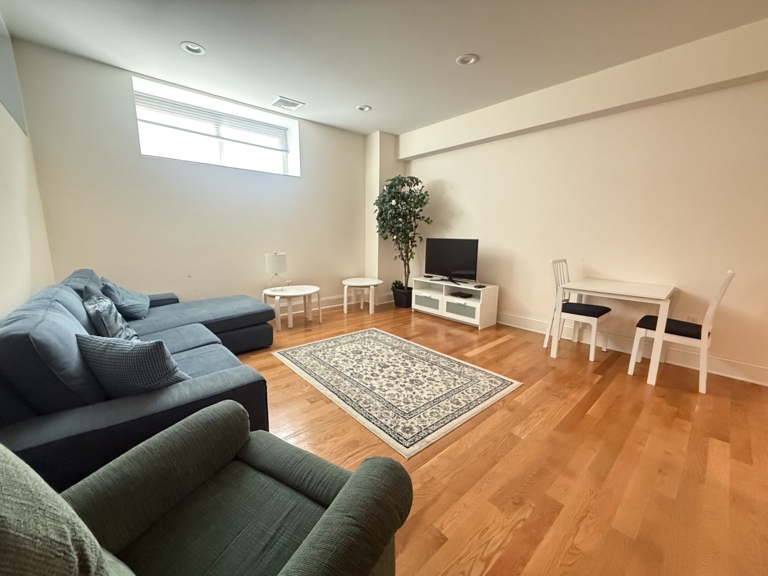 40 Naples Road, Unit B Brookline, MA 02446 - Photo 2 of 12 Gallery Image 2