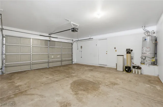 $1,950 | 5555 Airview Court, Las Vegas, NV 89113