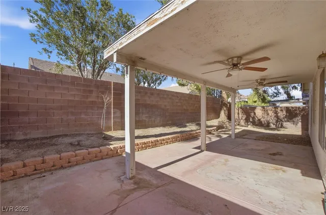 $1,950 | 5555 Airview Court, Las Vegas, NV 89113