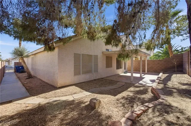 $1,950 | 5555 Airview Court, Las Vegas, NV 89113