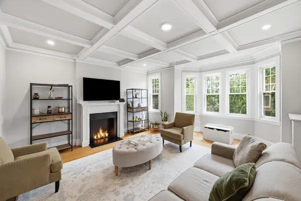 $565,000 | 585 Franklin Street, Unit 6, Melrose, MA 02176