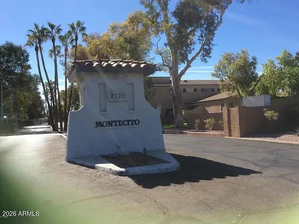 $1,350 | 2694 East Oakleaf Drive, Tempe, AZ 85288