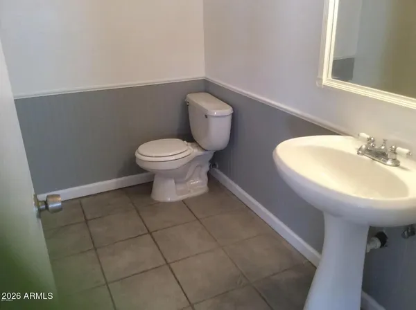 $1,350 | 2694 East Oakleaf Drive, Tempe, AZ 85288