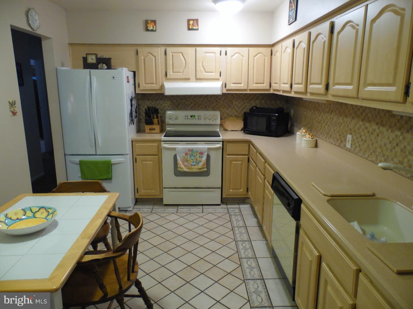 905 Raintree Lane Malvern, PA 19355 - Photo 11 of 19 Gallery Image 11