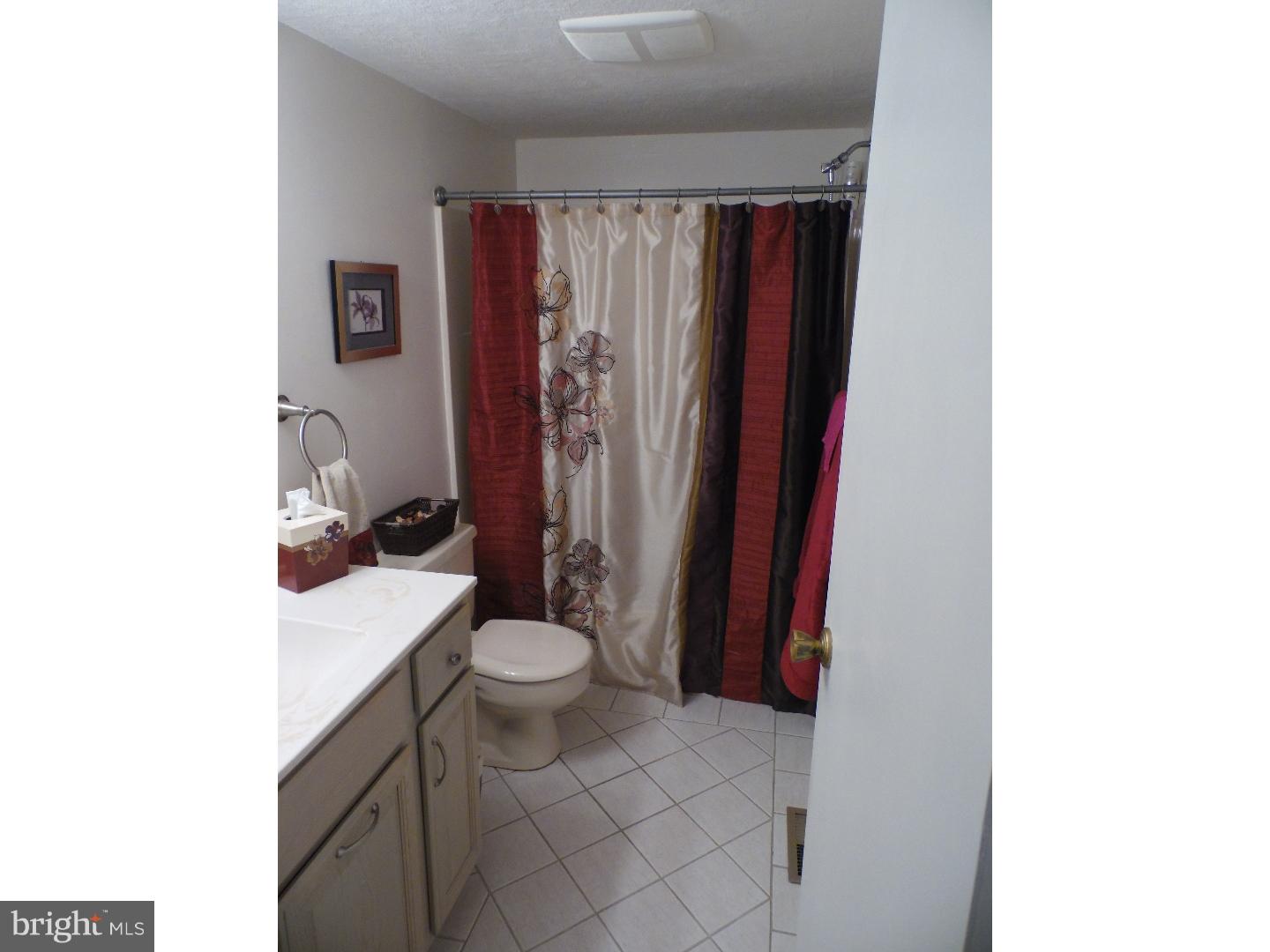 905 Raintree Lane Malvern, PA 19355 - Photo 14 of 19 Gallery Image 14