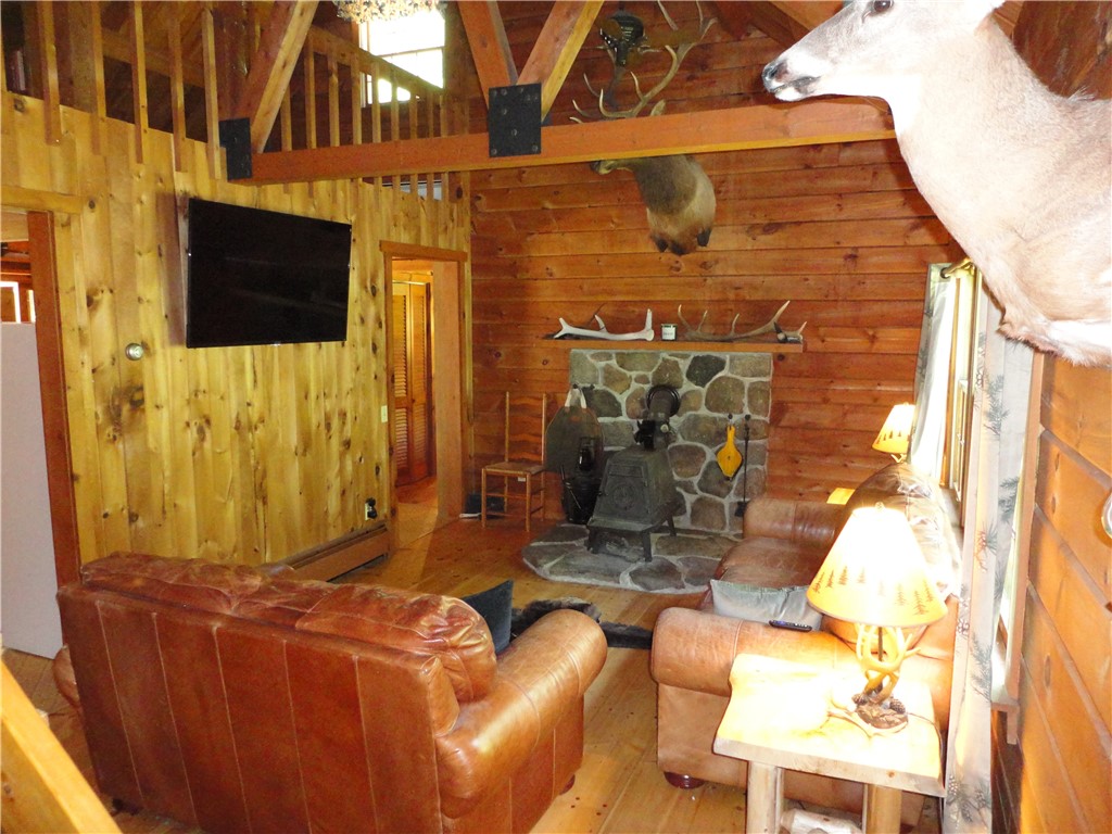 276 Ide Road Scituate, RI 02857 - Photo 8 of 36