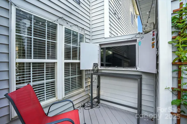 a view of deck and patio