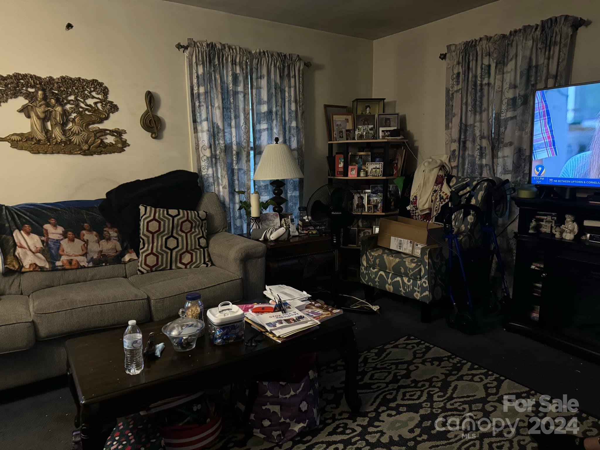 633 Milan Road East Charlotte, NC 28216 - Photo 3 of 10 Gallery Image 3