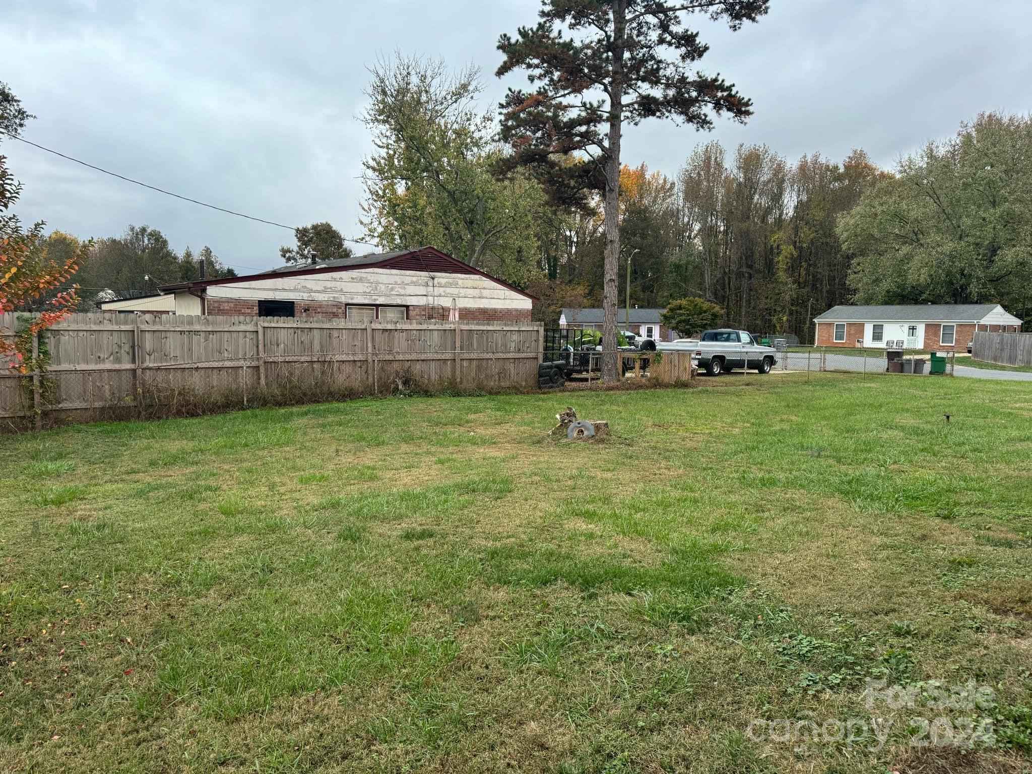 633 Milan Road East Charlotte, NC 28216 - Photo 8 of 10 Gallery Image 8