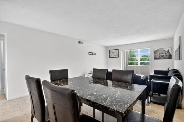 $115,000 | 2615 Northeast 3rd Street, Unit 315, Boynton Beach, FL 33435