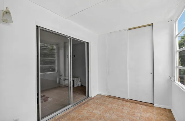 $115,000 | 2615 Northeast 3rd Street, Unit 315, Boynton Beach, FL 33435