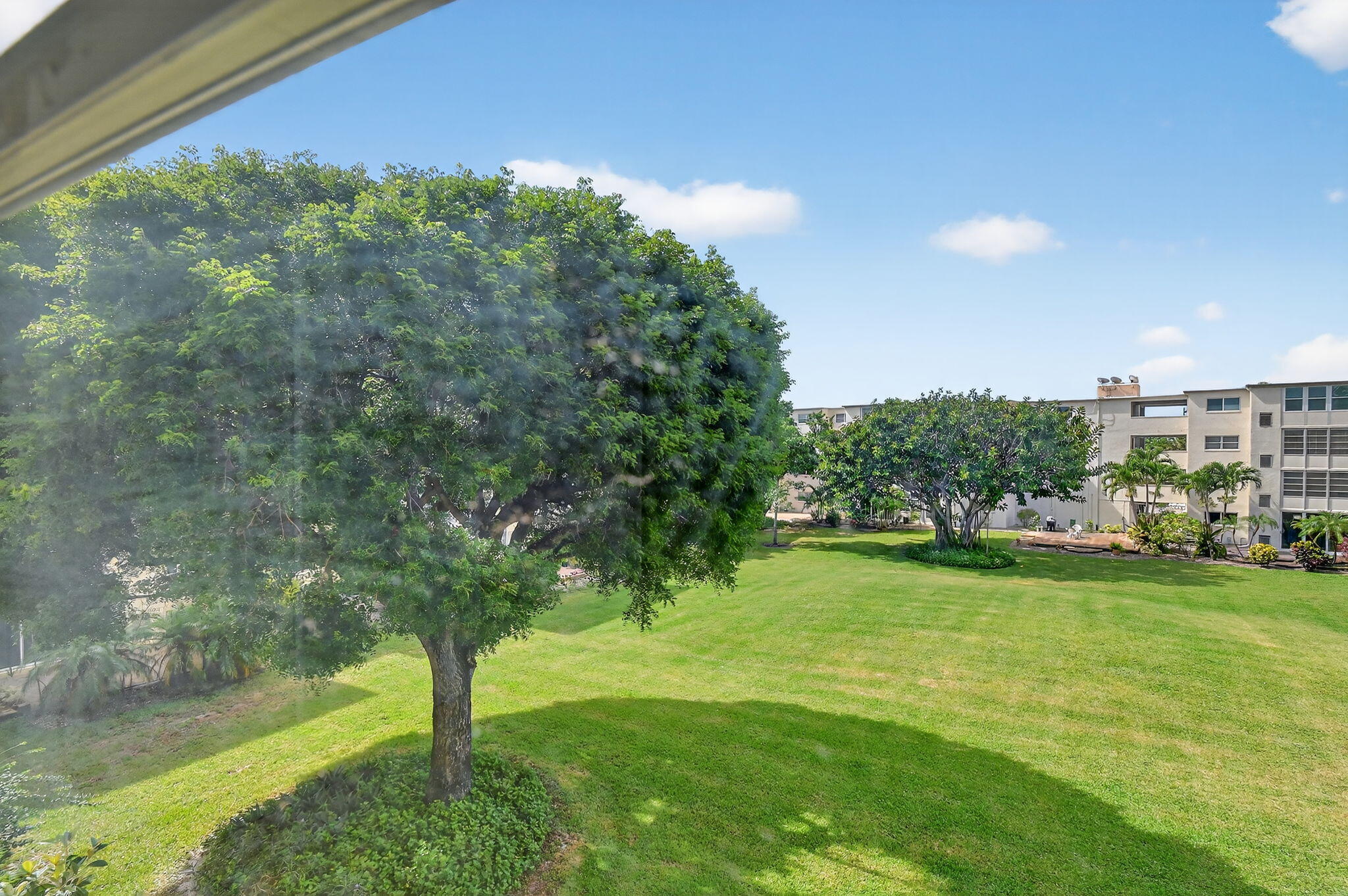 2615 Northeast 3rd Street, Unit 315 Boynton Beach, FL 33435 - Photo 25 of 48 26-web-or-mls-DSC_5342