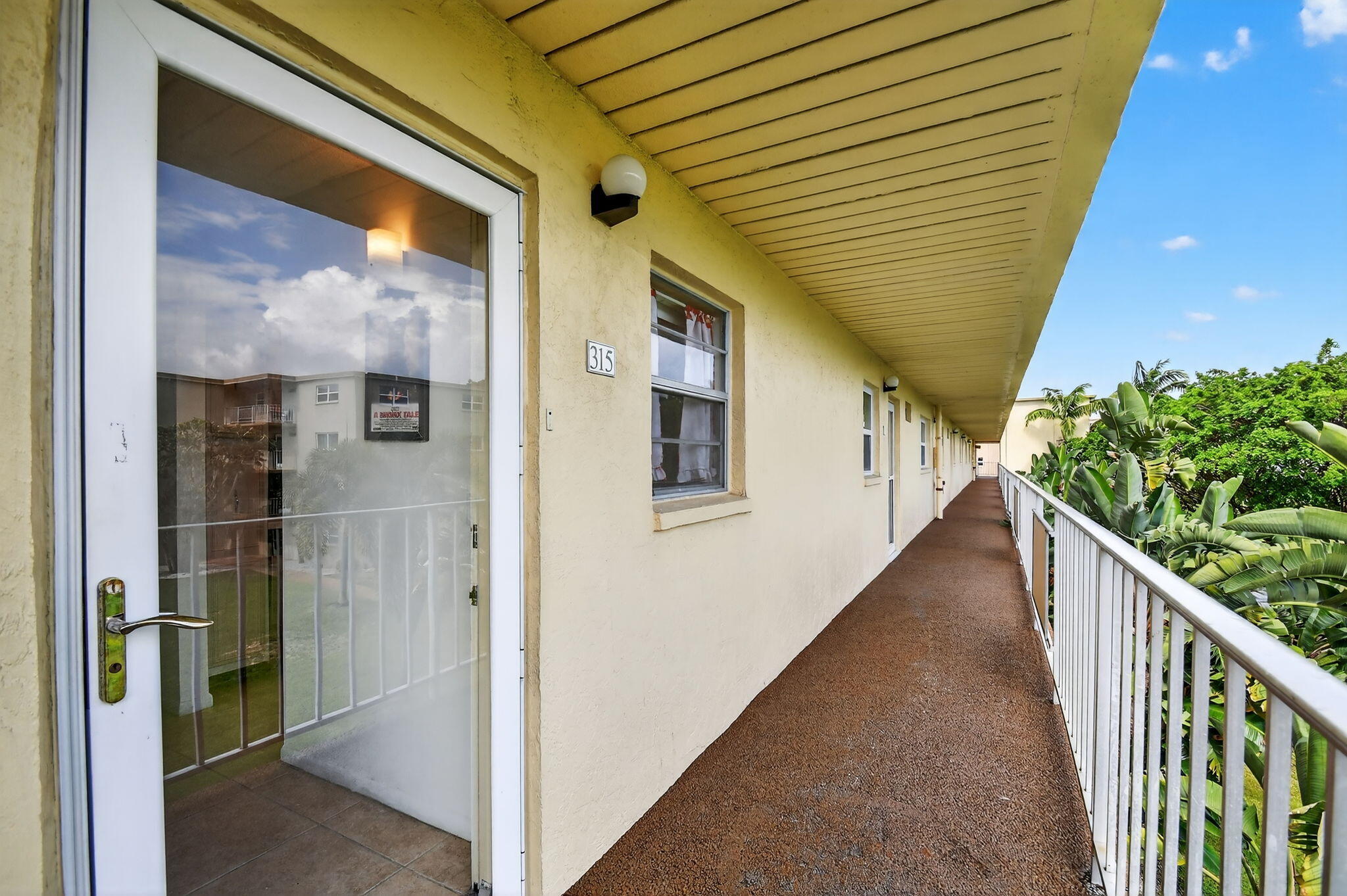 2615 Northeast 3rd Street, Unit 315 Boynton Beach, FL 33435 - Photo 4 of 48 4-web-or-mls-DSC_5232