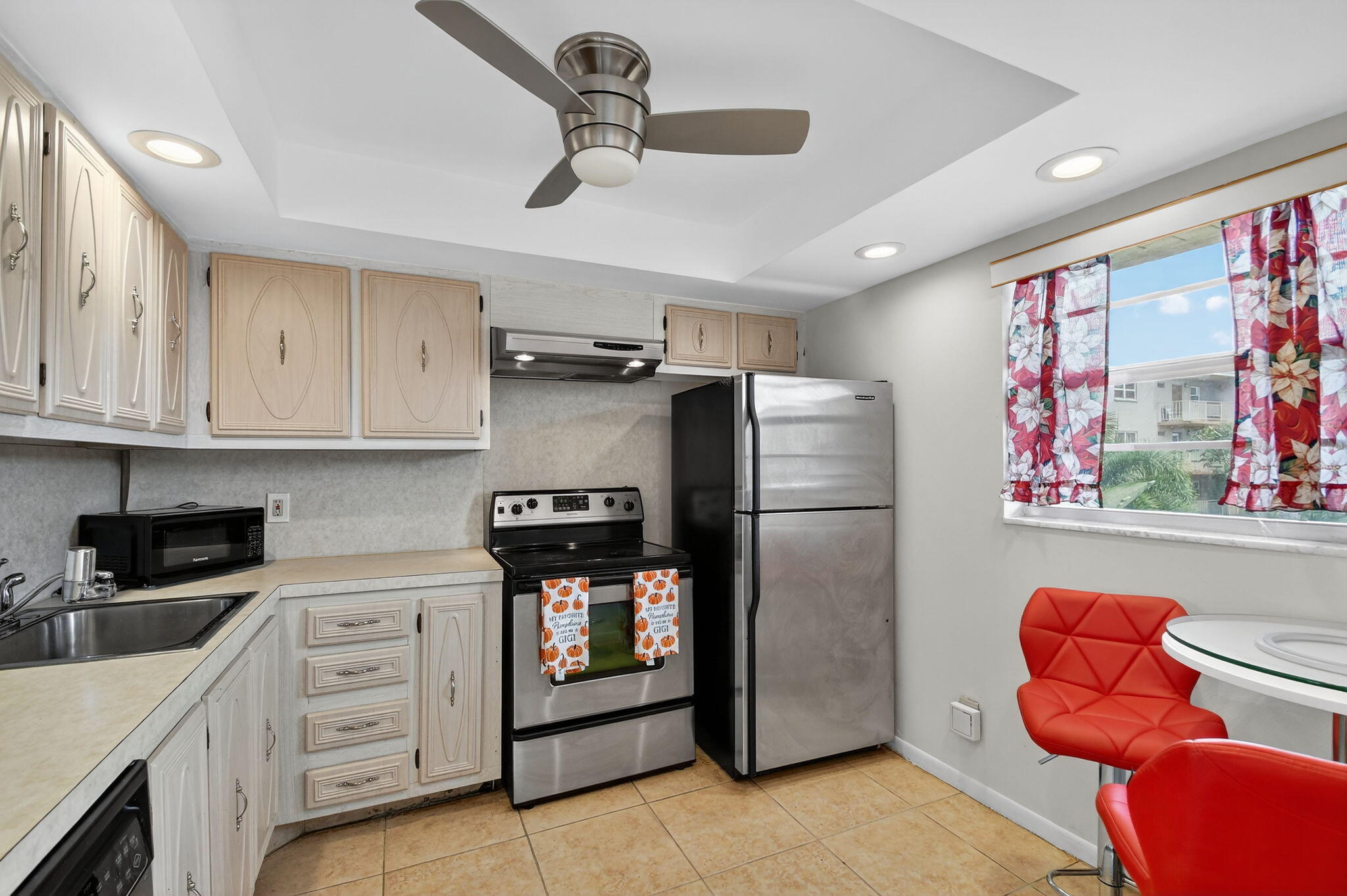 2615 Northeast 3rd Street, Unit 315 Boynton Beach, FL 33435 - Photo 8 of 48 8-web-or-mls-DSC_5254