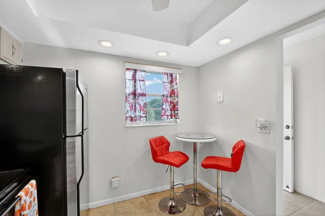 $115,000 | 2615 Northeast 3rd Street, Unit 315, Boynton Beach, FL 33435