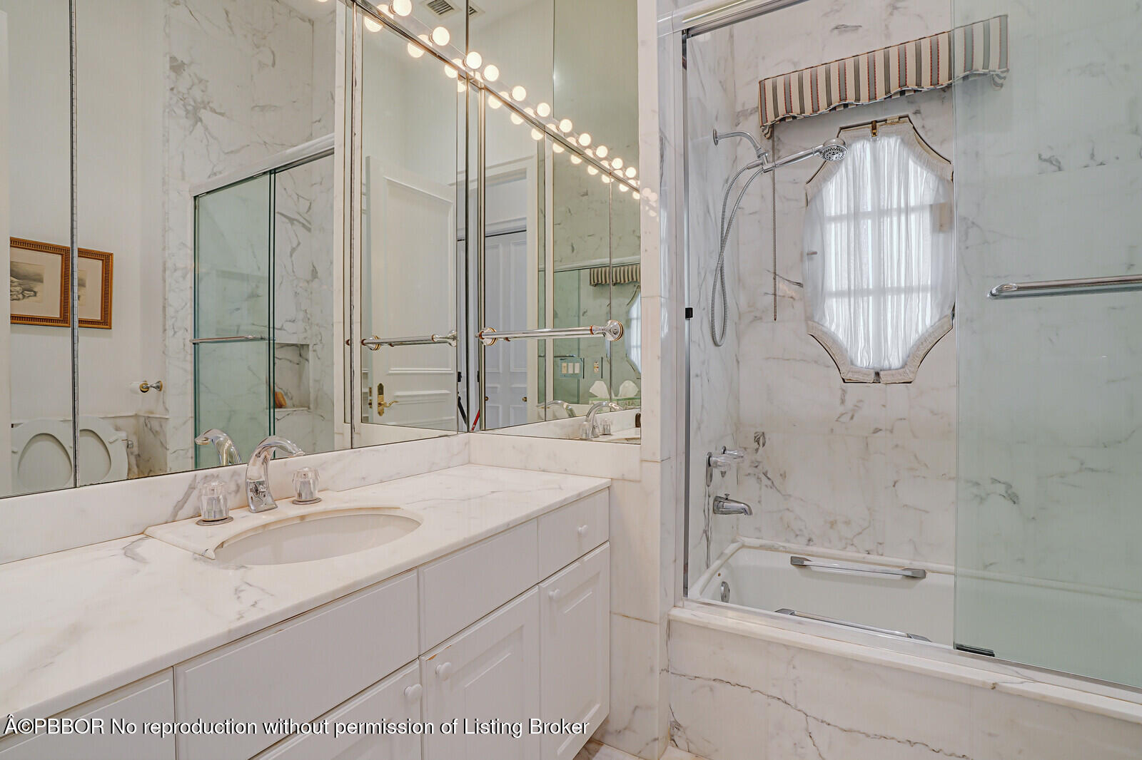 220 Wells Road Palm Beach, FL 33480 - Photo 21 of 30 Guest Bathroom