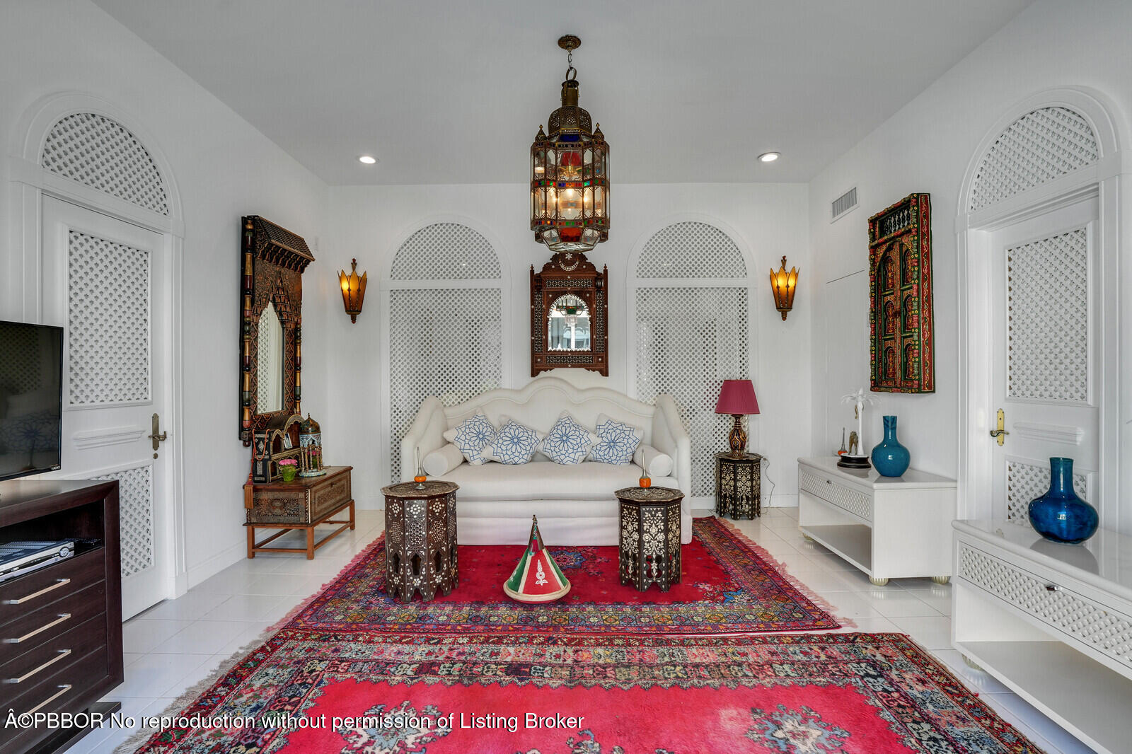 220 Wells Road Palm Beach, FL 33480 - Photo 29 of 30 a living room filled with furniture and rug