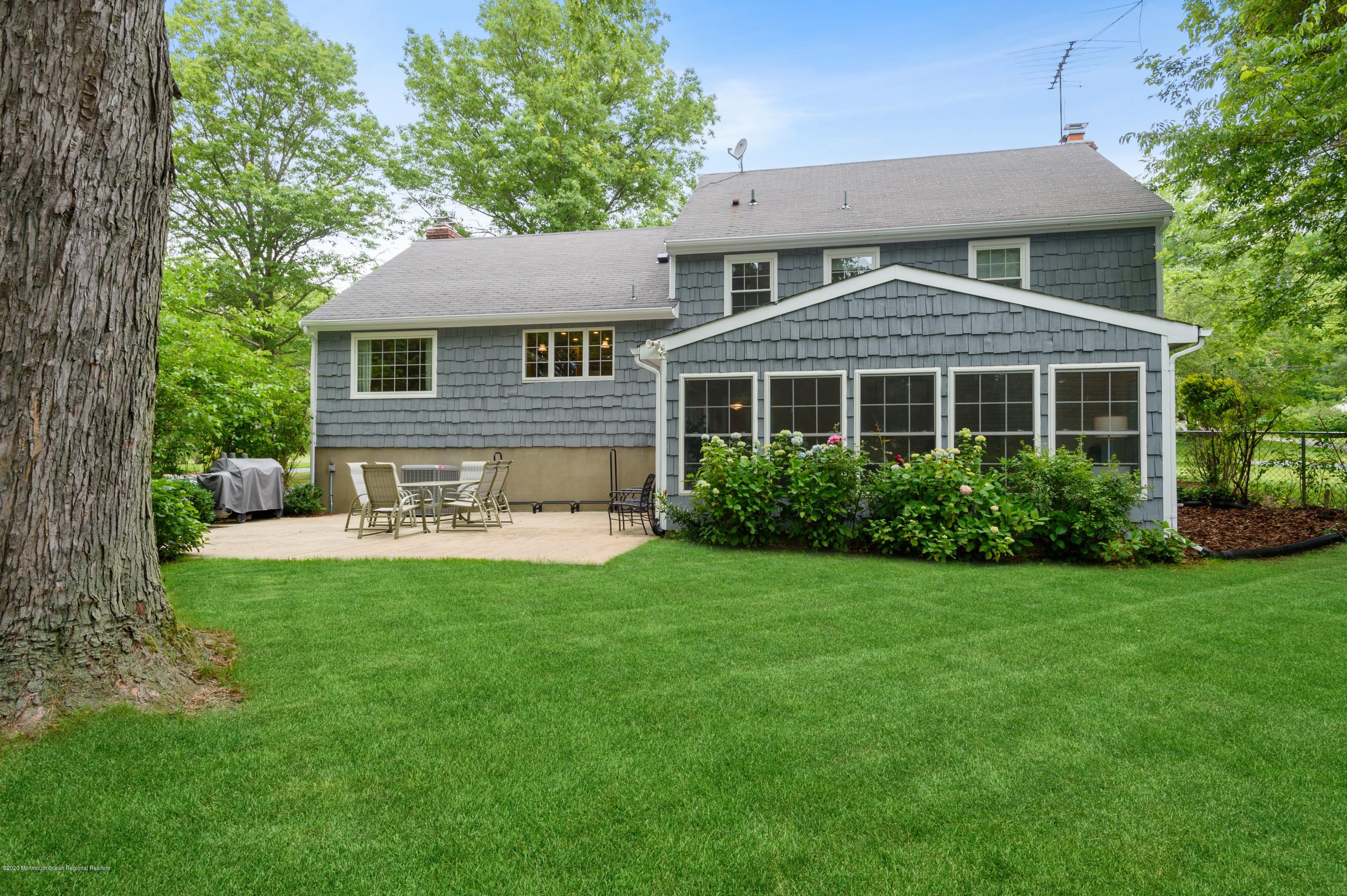 271 Dwight Road Middletown, NJ 07748 - Photo 17 of 21 17_271DwightRd_59_RearView_HiRes
