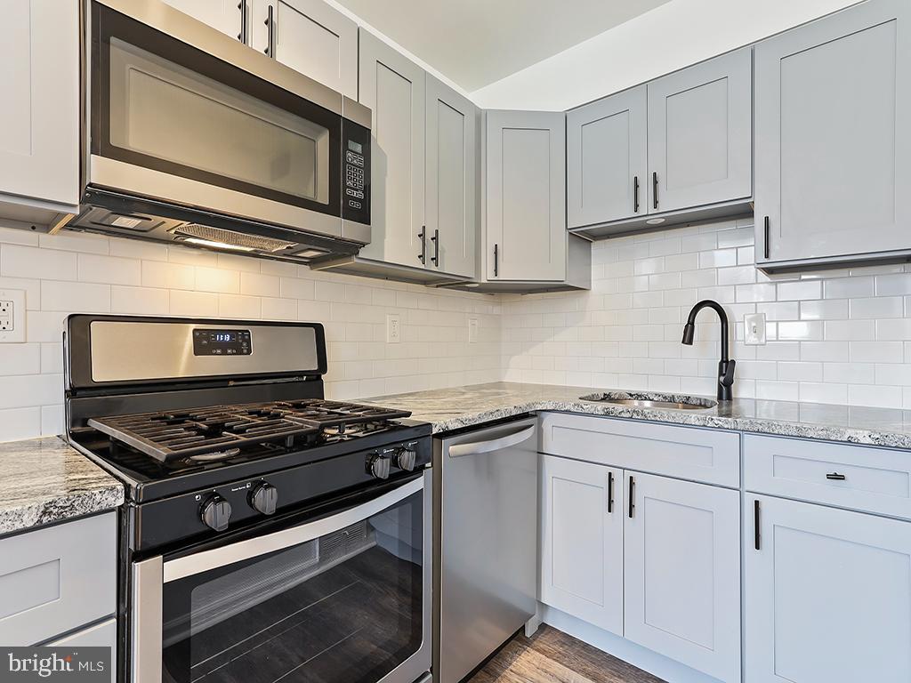 8317 Temple Road Philadelphia, PA 19150 - Photo 7 of 18 Kitchen