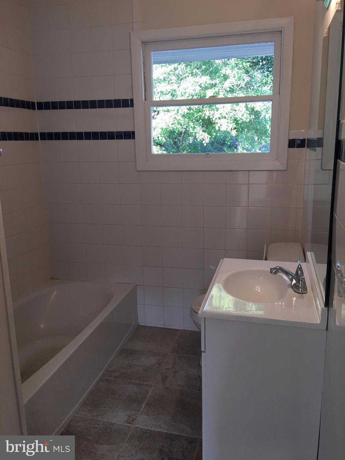 14442 Rixeyville Road Culpeper, VA 22701 - Photo 10 of 14 Bath