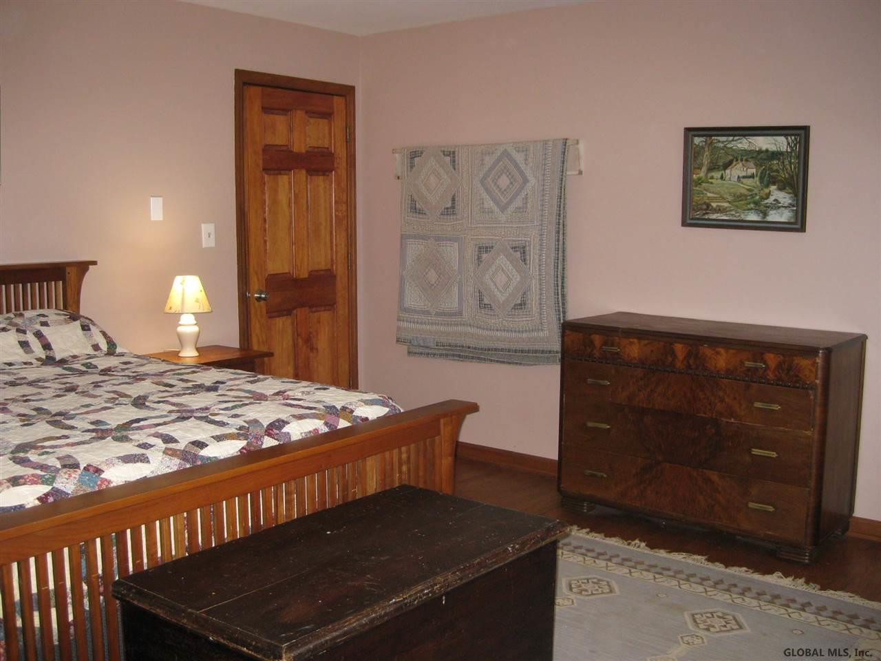 9 Malpass Road Guilderland, NY 12203 - Photo 9 of 97 Photo 9