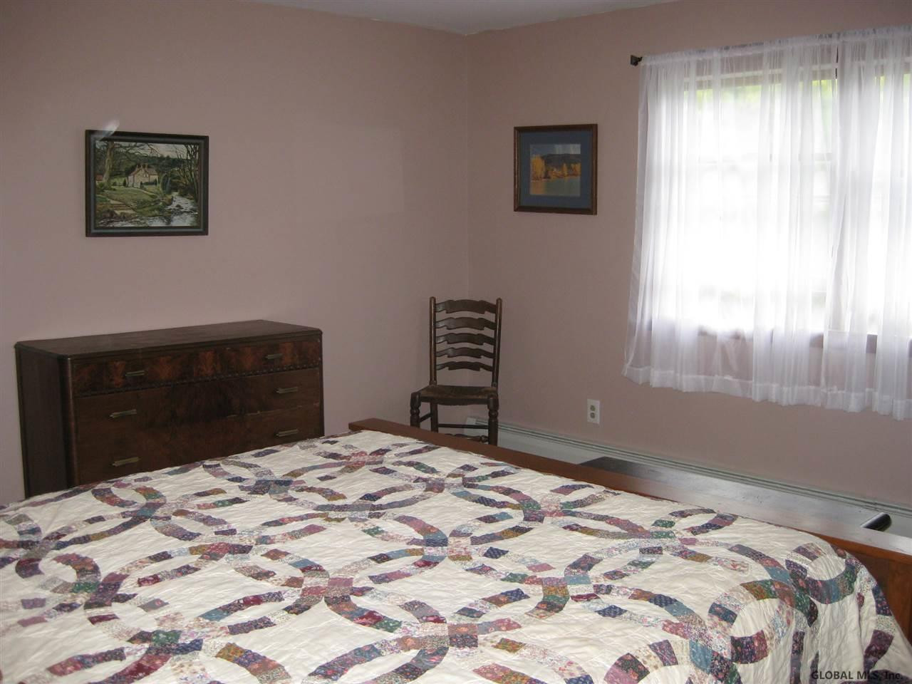 9 Malpass Road Guilderland, NY 12203 - Photo 10 of 97 Photo 10