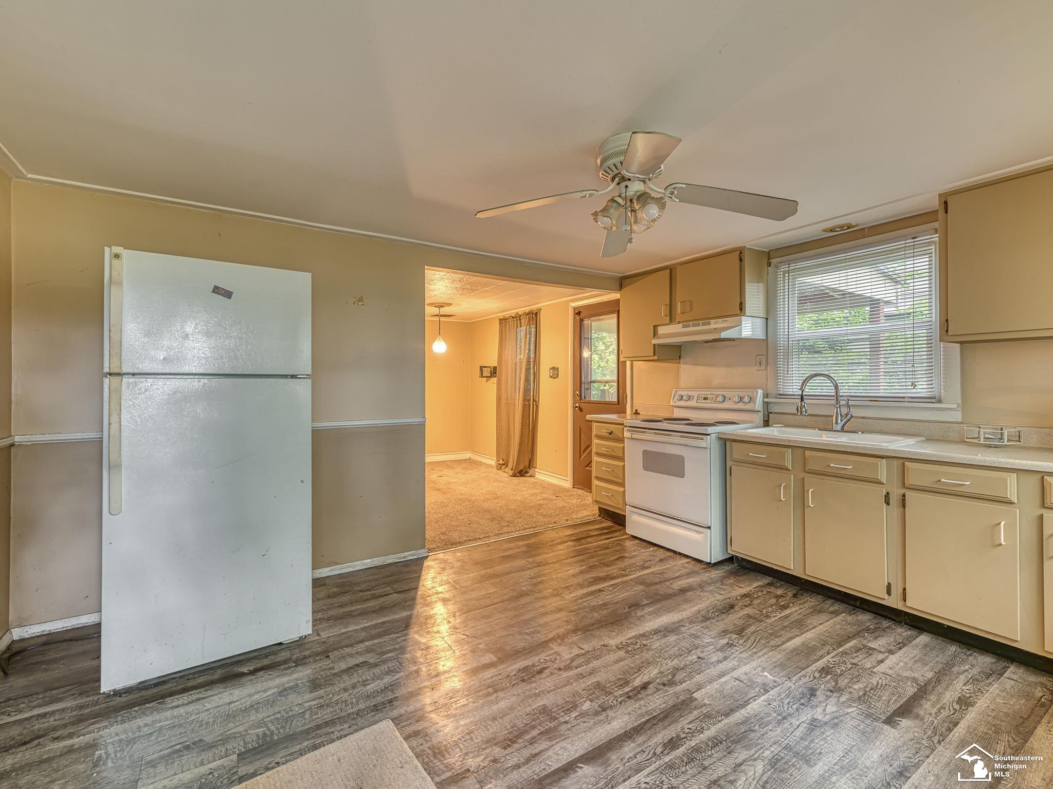 3198 West Sterns Road Lambertville, MI 48144 - Photo 4 of 33 Gallery Image 4