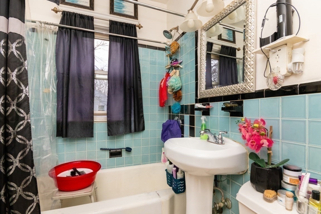 37 Glenhill Road Boston, MA 02126 - Photo 12 of 42 Gallery Image 12